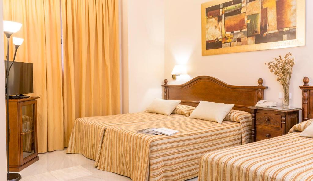 Hotel Gran Avenida Coria del Río Екстериор снимка